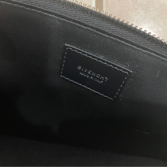 Givenchy clutch - Picture 5 of 5